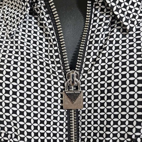 NEW Michael Kors Geometric Black White Full Zip-Up Blouse 3X - Picture 5 of 13
